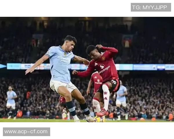 英超精彩对决：多特蒙德与AC米兰平局后点球大战引发全场热烈反响